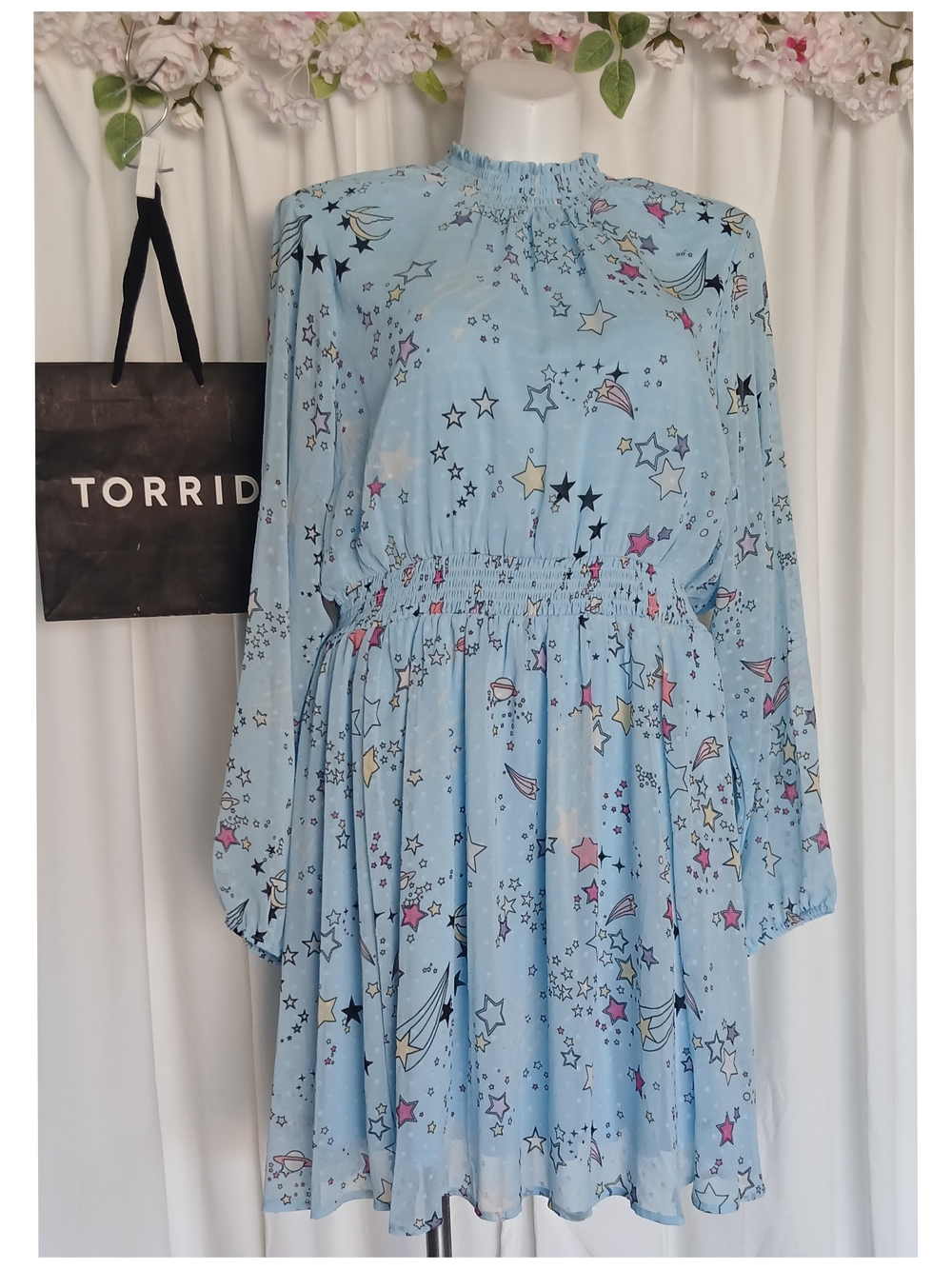 torrid Light Blue Star Print Midi Dress - Picture 3 of 10